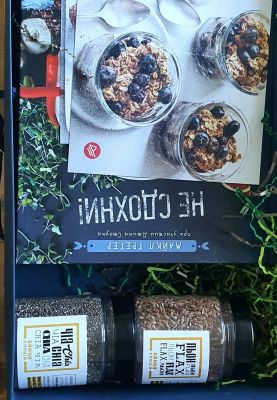 Не сдохни! 100+ рецептов в борьбе за жизнь(подарочная коробка) Грегер М., Стоун Дж., Робертсон